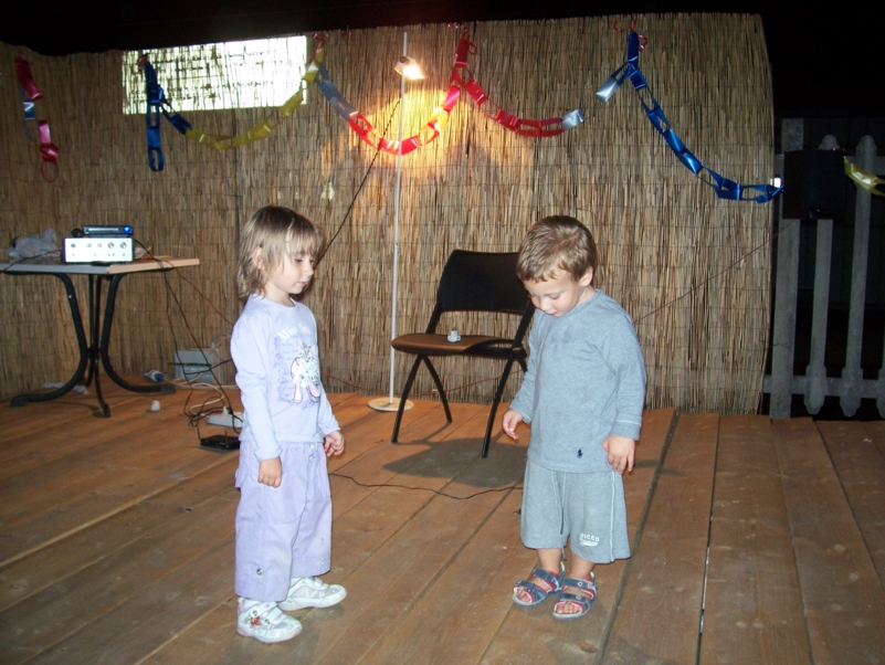  Image name: Estate181.jpg 
 width: 801 pixel 
 height: 602 pixel 
 Size: 403464 bytes 
 Click to enlarge 